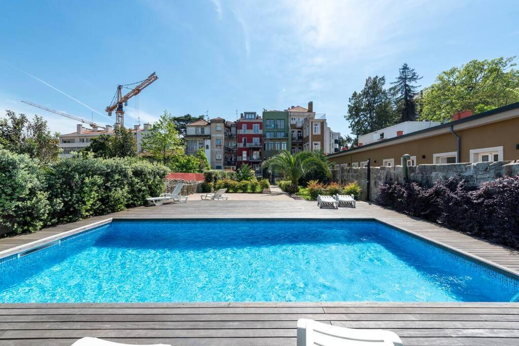 Chic Porto Hideaway: Pool & Garden Apartment Exterior photo